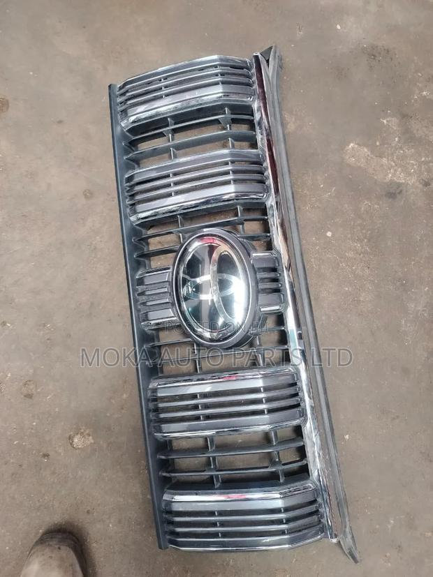 Grille Prado 150 Model 2018 - main view