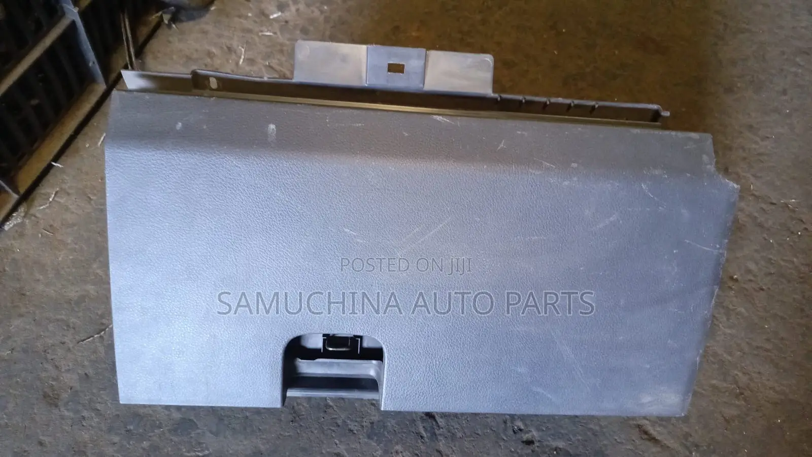 Glove Box Nissan X-Trail Nt30