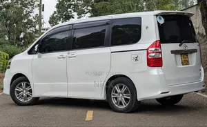 Toyota Noah 2012 White