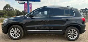 Volkswagen Tiguan 2012 Black