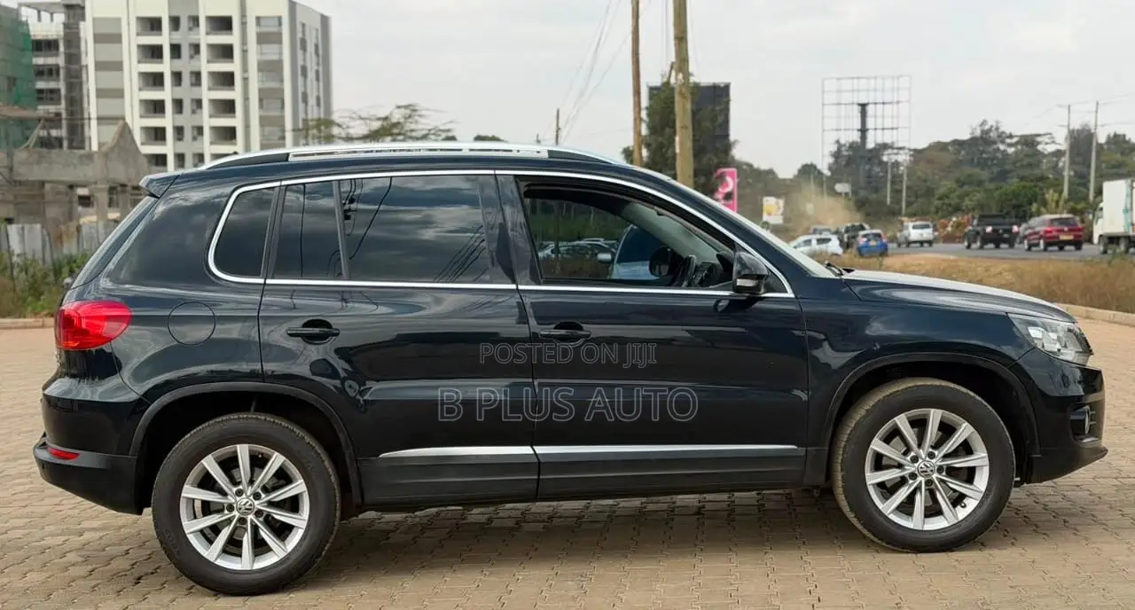 Volkswagen Tiguan 2012 Black