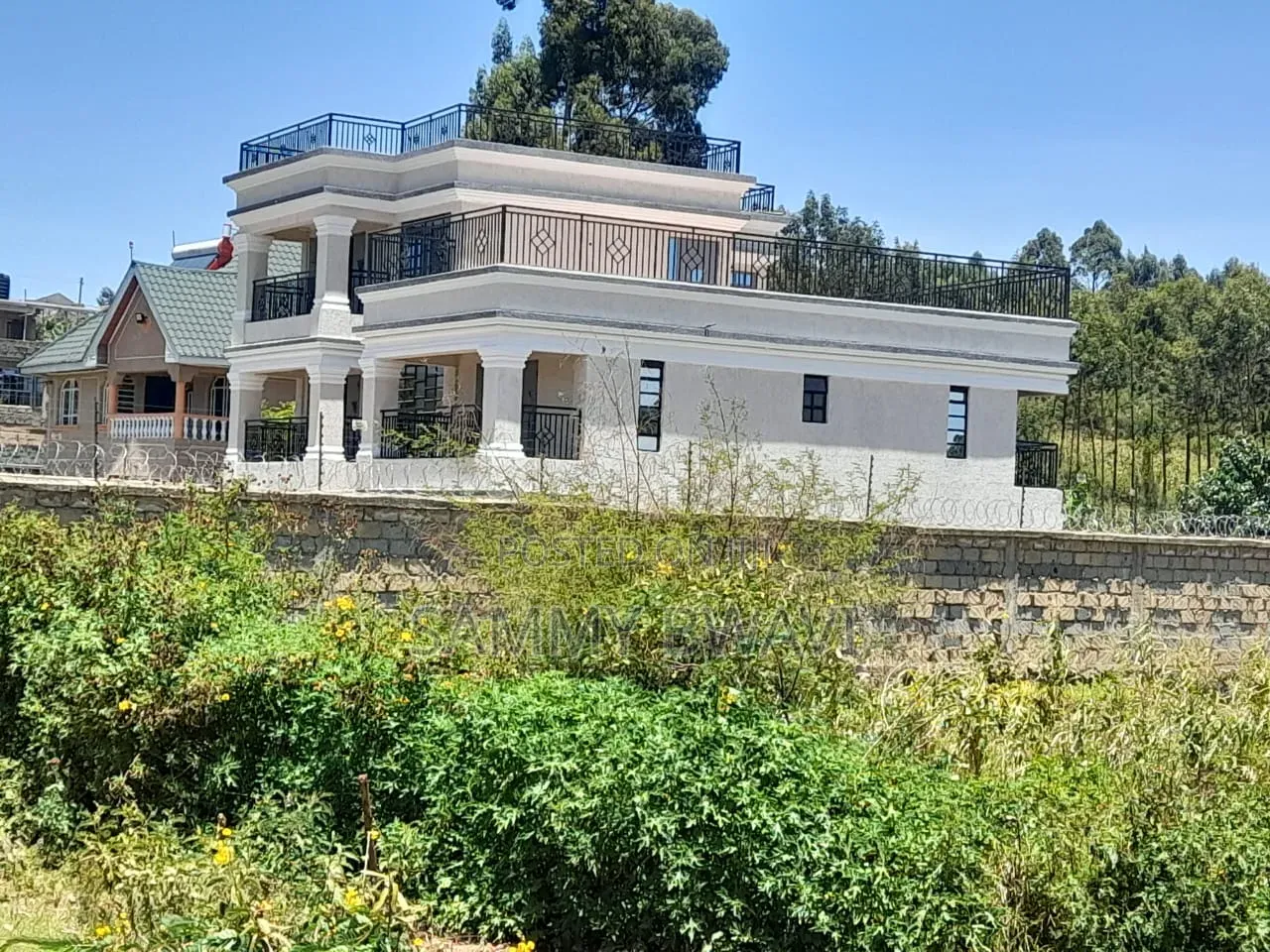 6bdrm Maisonette in Real Estate, Karai for sale