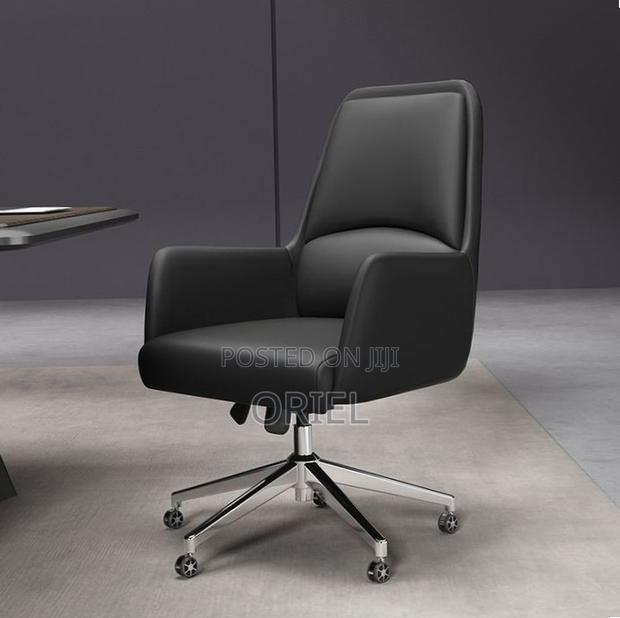 Office Chair : Premium Mid-Back Leather Office Chair - thumbnail 3