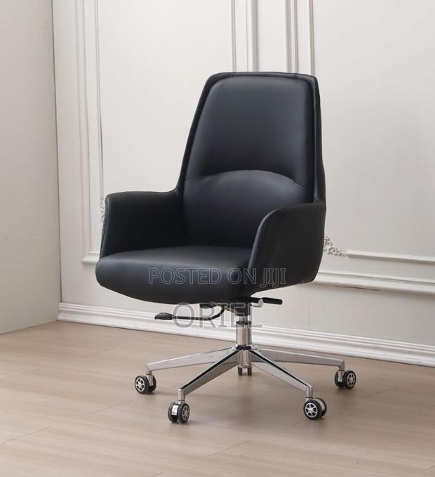 Office Chair : Premium Mid-Back Leather Office Chair - thumbnail 4