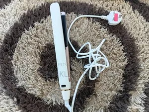 Hair Iron Dfy