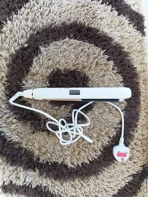 Hair Iron Dfy