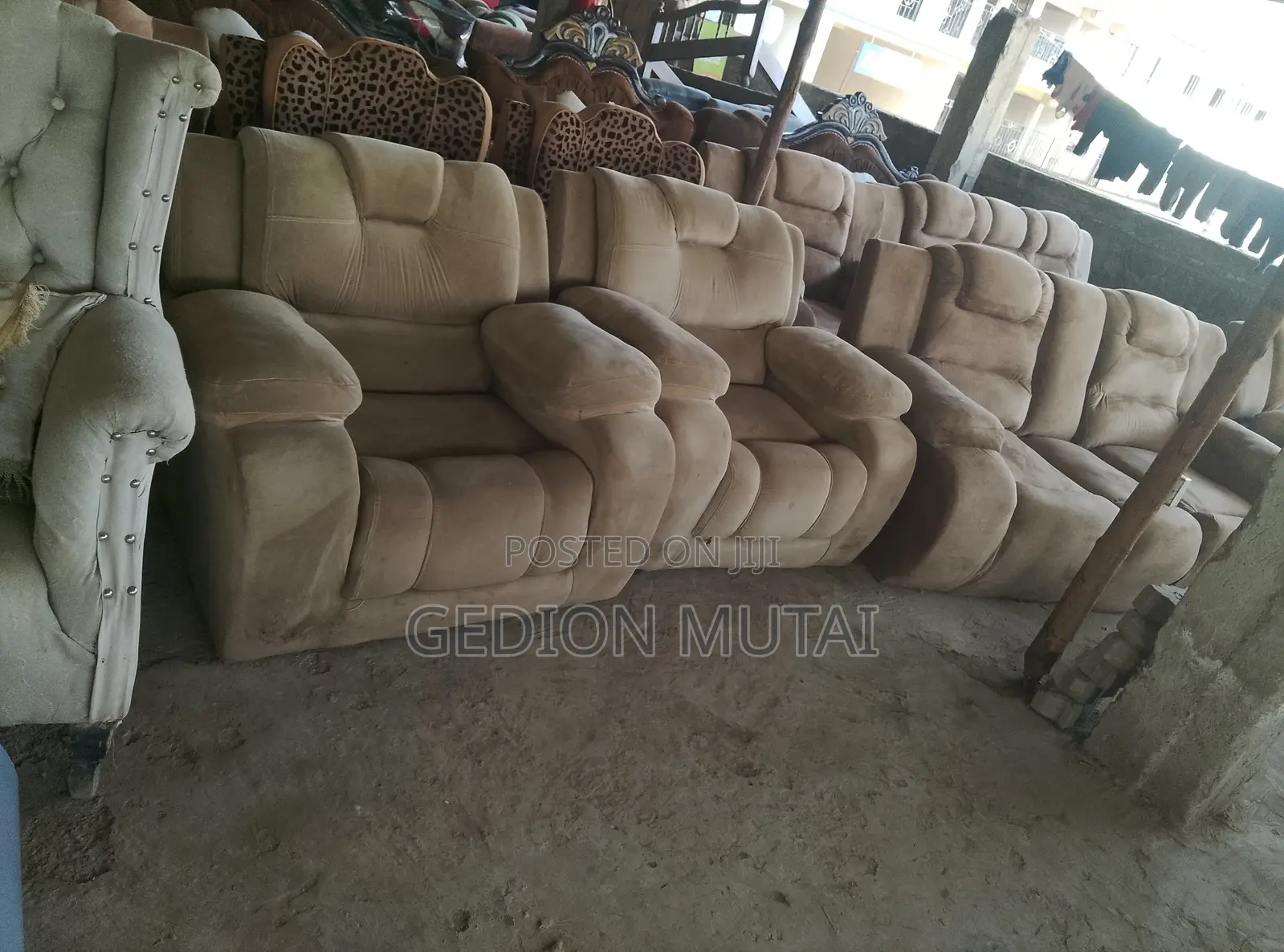 Chairs and Beddings