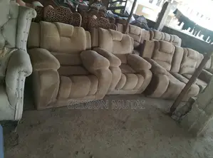 Chairs and Beddings