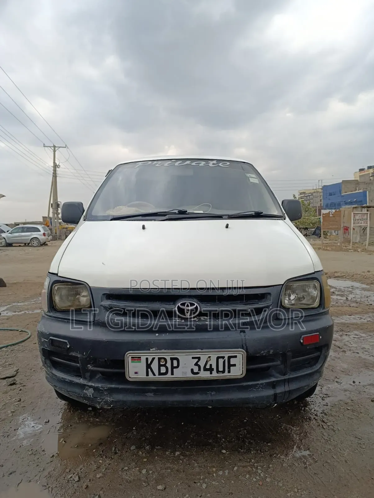 Toyota HiAce 2007 White