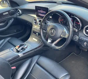 Mercedes-Benz C220 2018 Blue