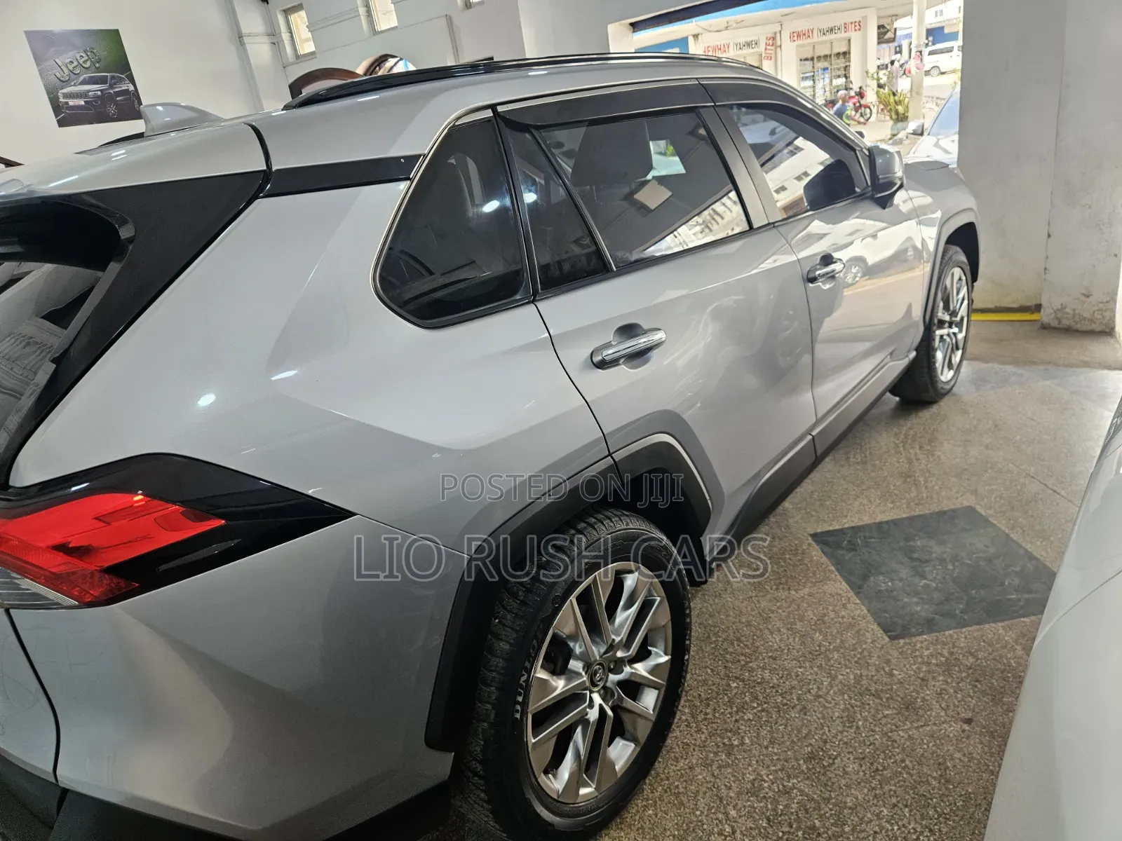 Toyota RAV4 2018 Silver