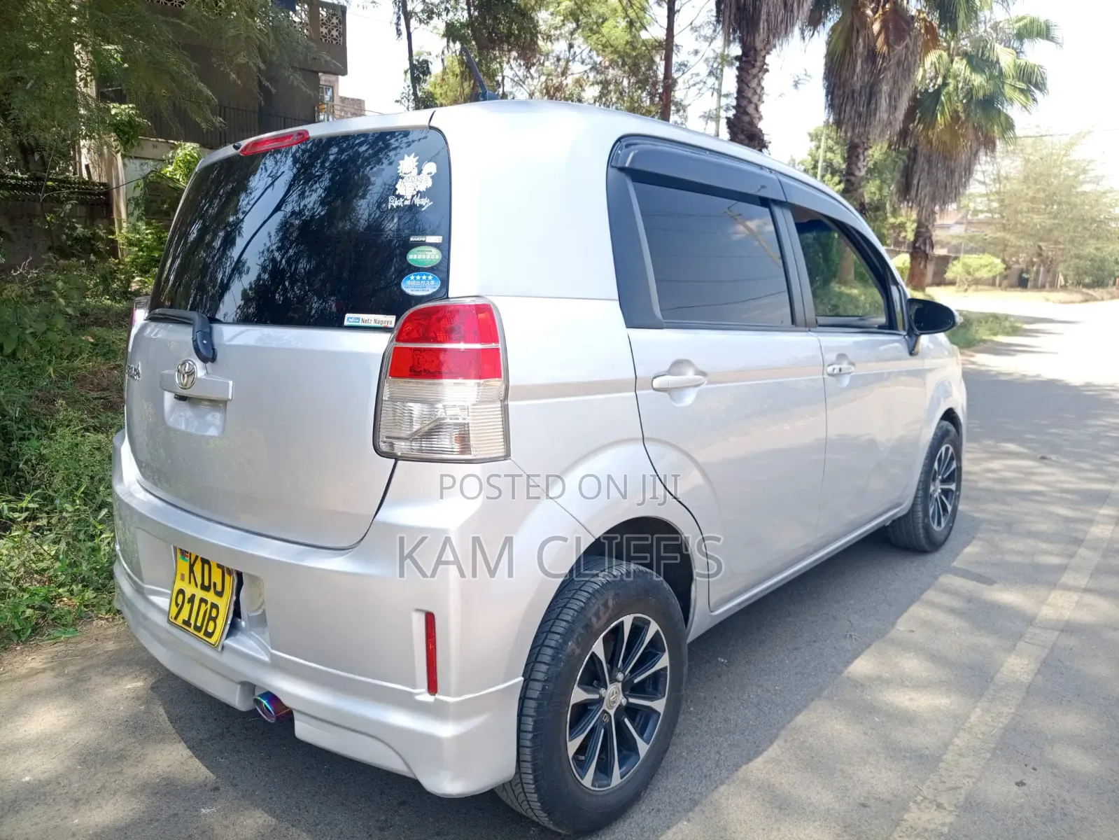 Toyota Spade 2016 Beige