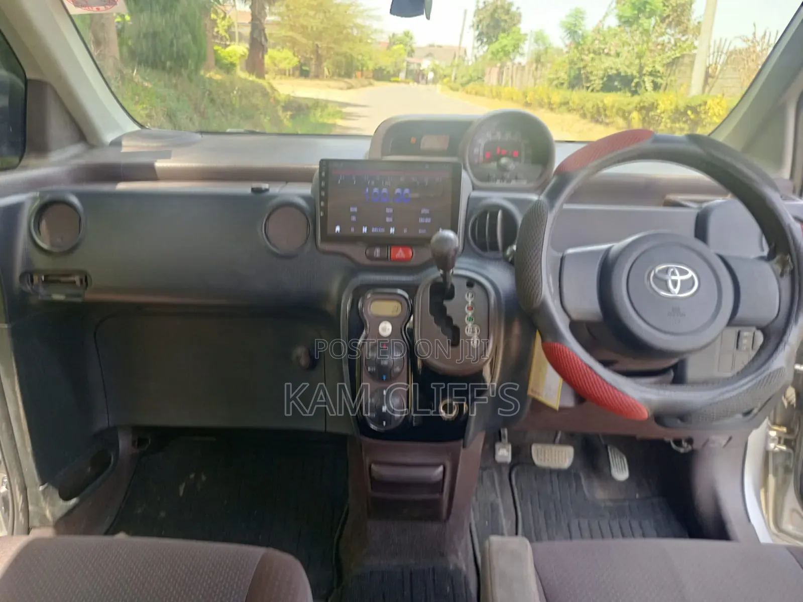 Toyota Spade 2016 Beige
