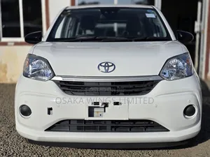 Toyota Passo 2019 White