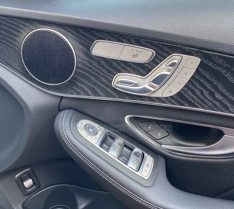 Mercedes-Benz C220 2018 Blue