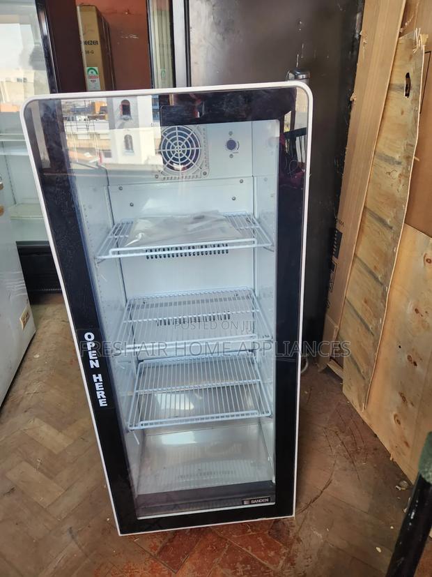 Min Display Black One Fridge - thumbnail 2