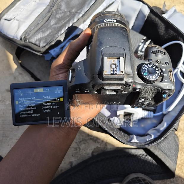 Canon 800d/Rebel T7i - thumbnail 2