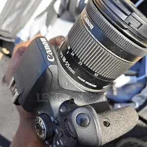 Canon 800d/Rebel T7i