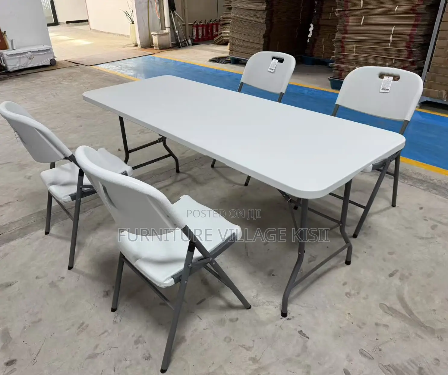 Office Furniture: Foldable, Stackable Plastic Chair