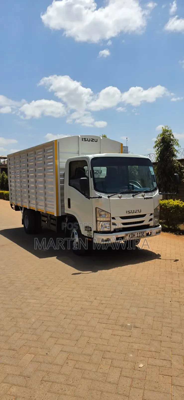 Isuzu NMR Cover