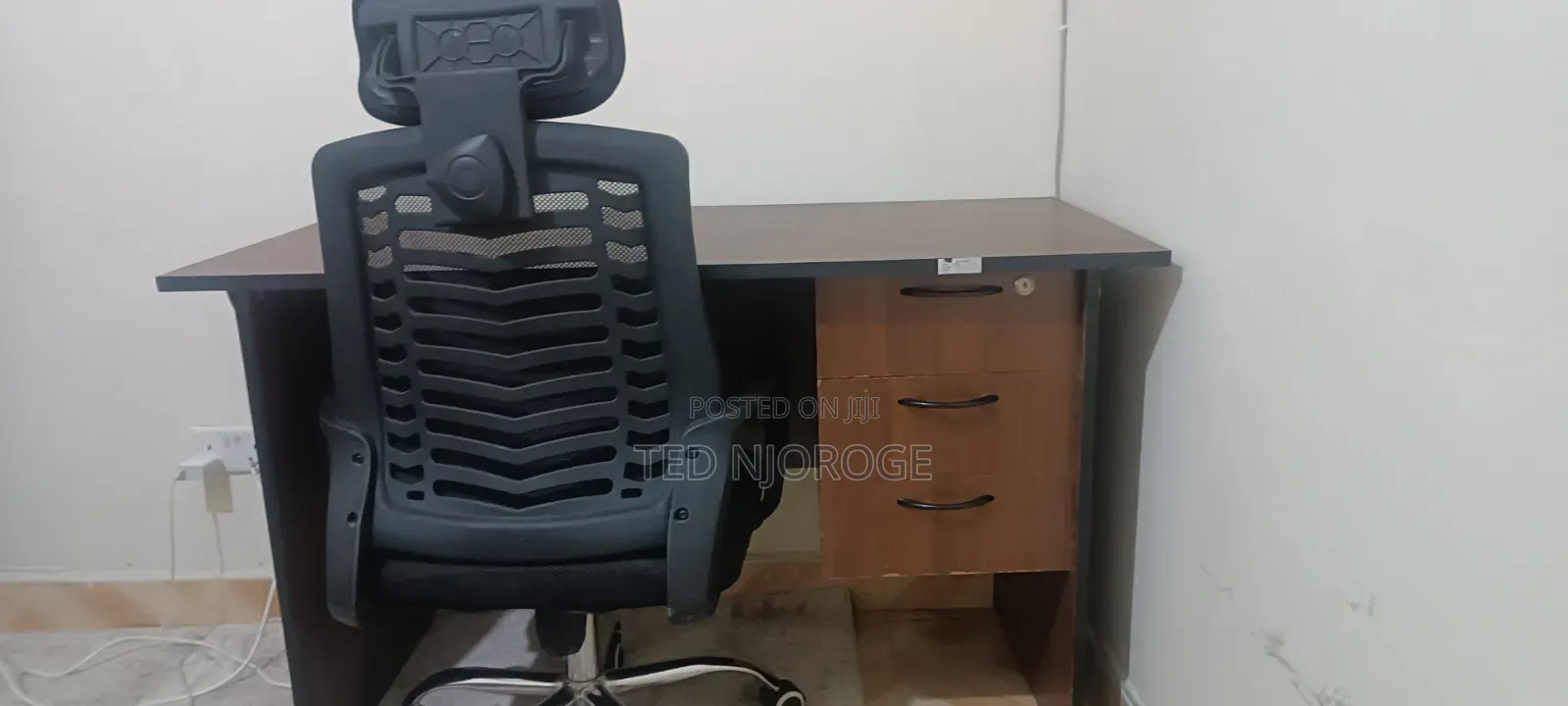 Spacious Home Office Desk(1.2m) With Headrest Office Chair
