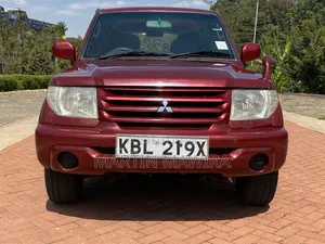 Mitsubishi Pajero IO 2003 Red