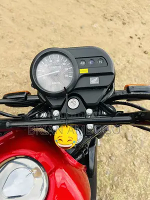 Honda CB 2024 Red