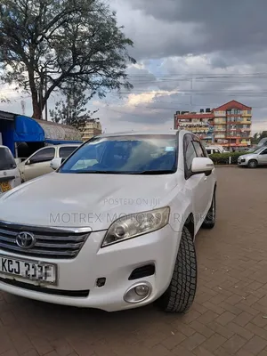 Toyota RAV4 2012 White