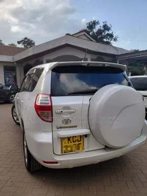 Toyota RAV4 2012 White