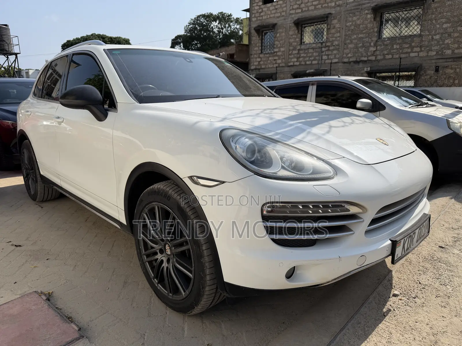 Porsche Cayenne 2014 White
