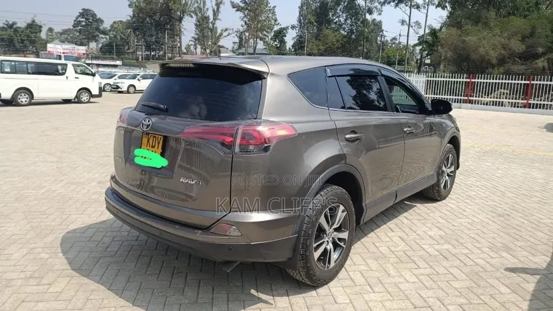 Toyota RAV4 2016 Gray