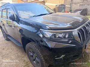 Toyota Land Cruiser Prado 2013 Black