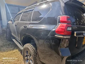 Toyota Land Cruiser Prado 2013 Black