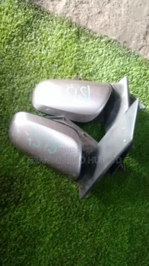Toyota Isis Side Mirror