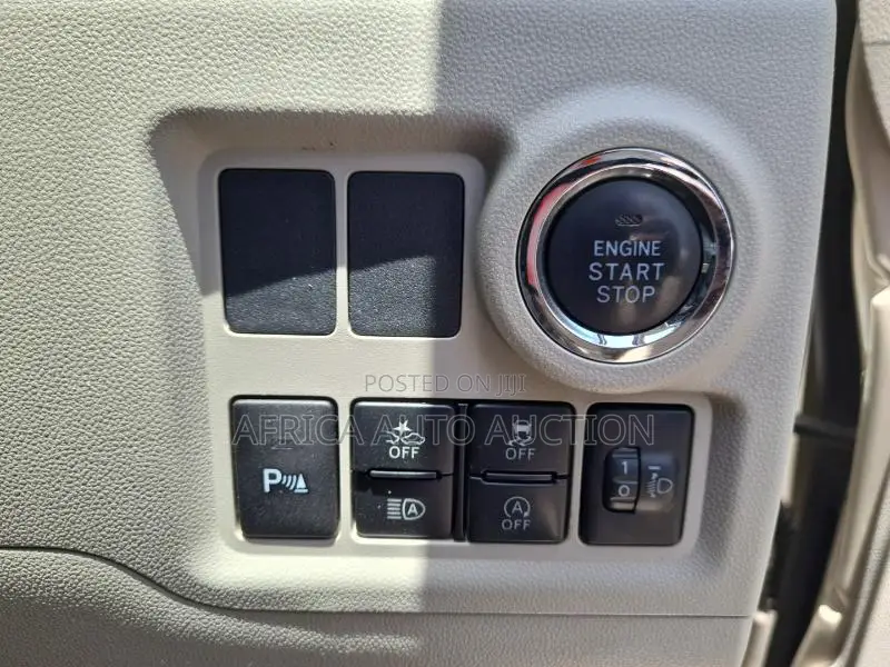 Daihatsu Boon 2019 Beige