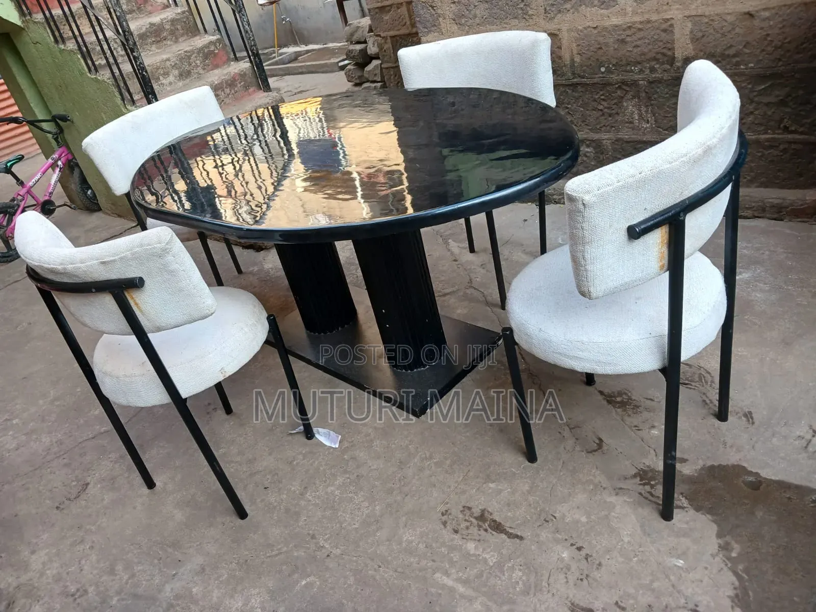 4 Seater Dinning Table Pangani Chai Road