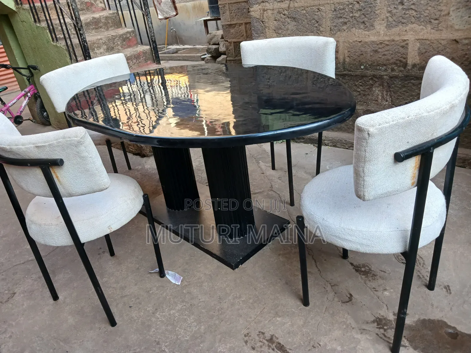 4 Seater Dinning Table Pangani Chai Road
