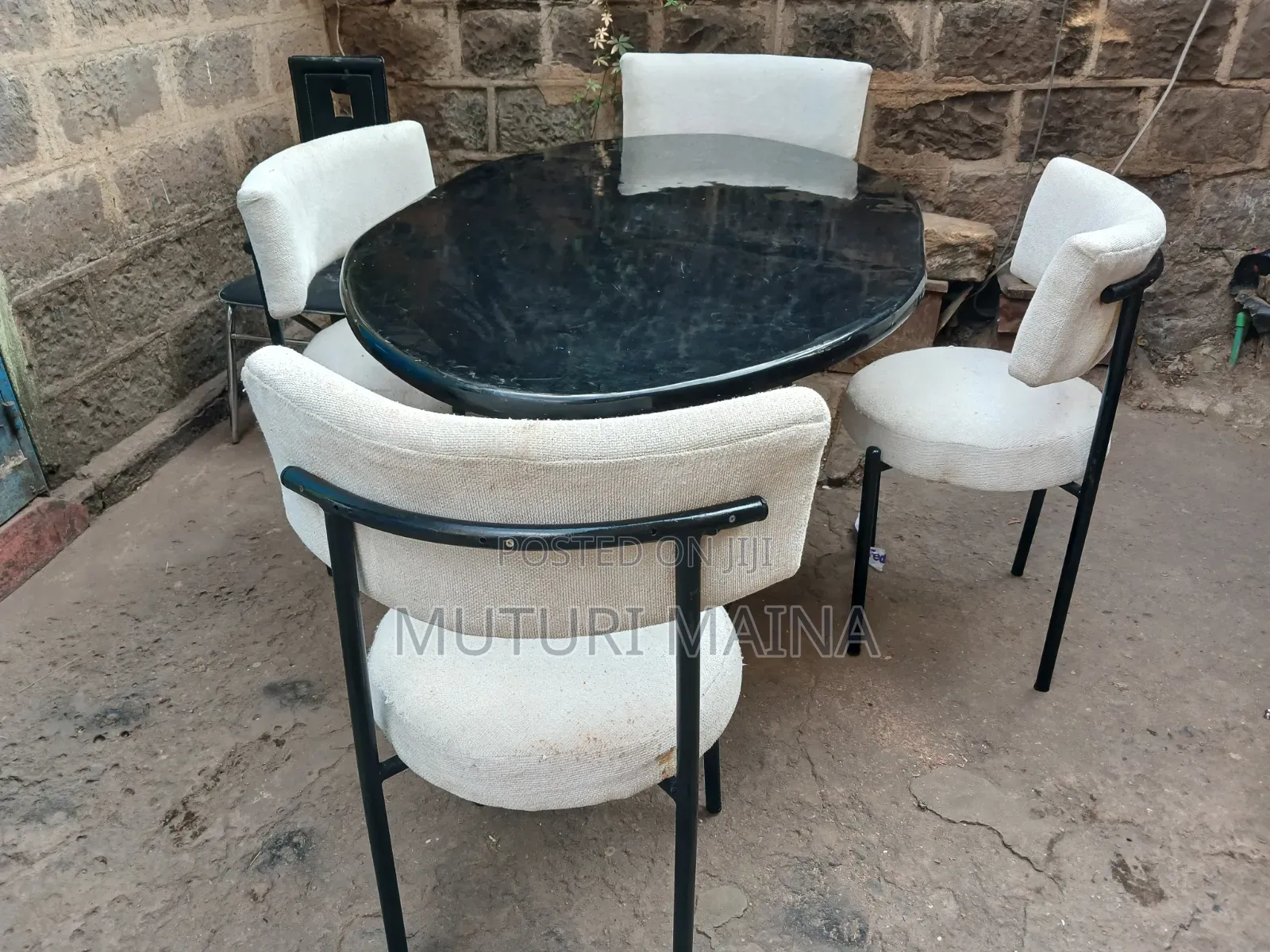 4 Seater Dinning Table Pangani Chai Road