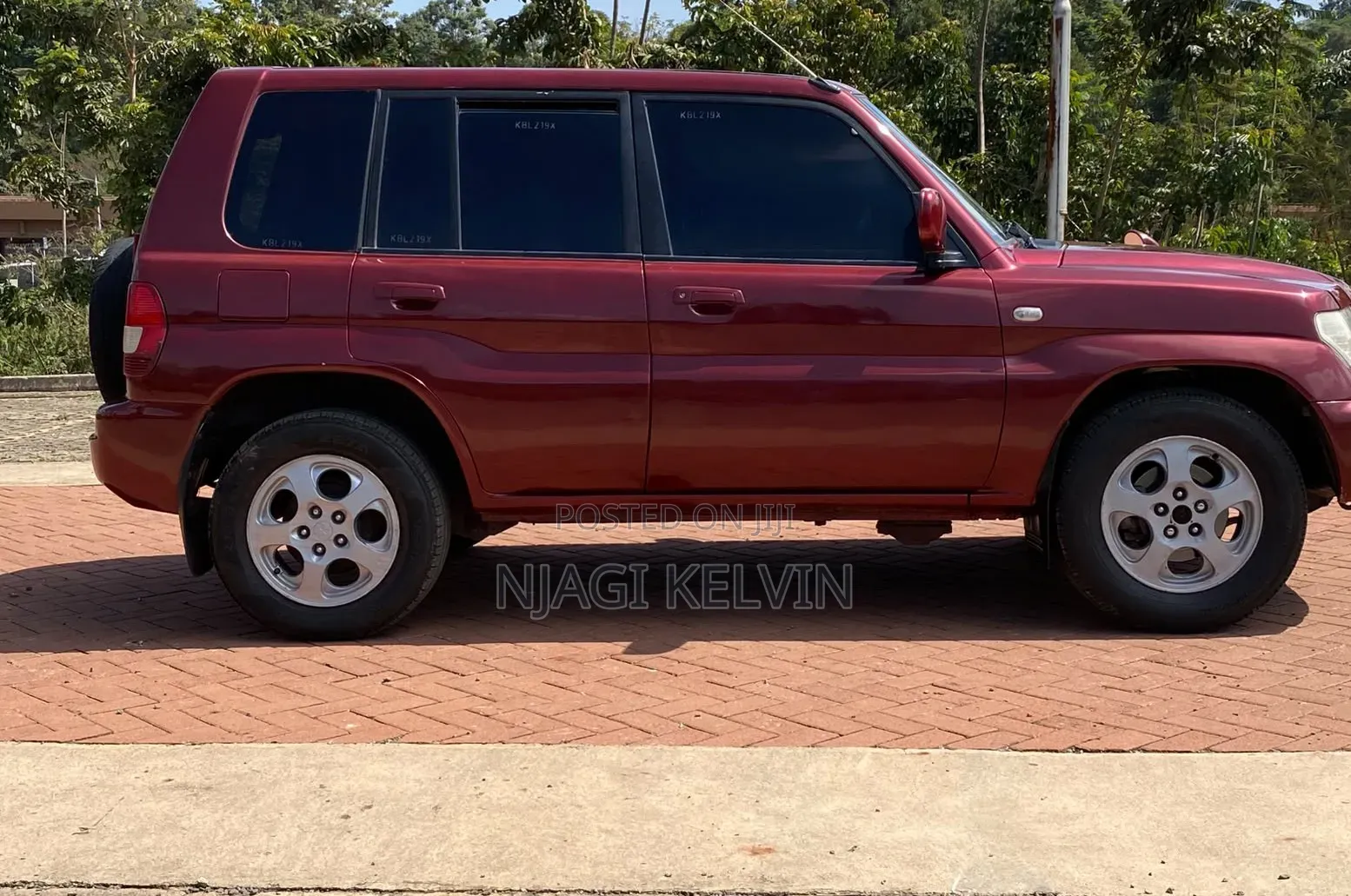 Mitsubishi Pajero IO 2003 Red