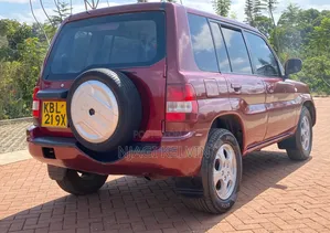 Mitsubishi Pajero IO 2003 Red