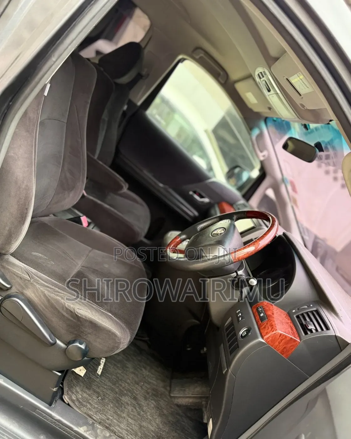 Toyota Vellfire 2010 Gray