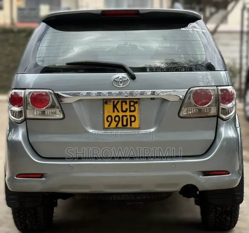 Toyota Fortuner 2014 Silver