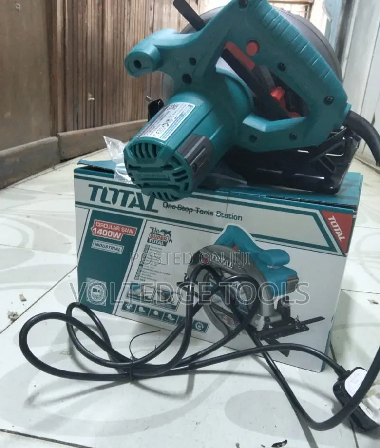 Total Industrial Electric Circular Saw 1400W