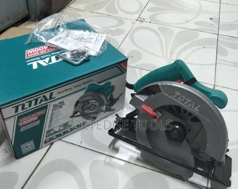 Total Industrial Electric Circular Saw 1400W