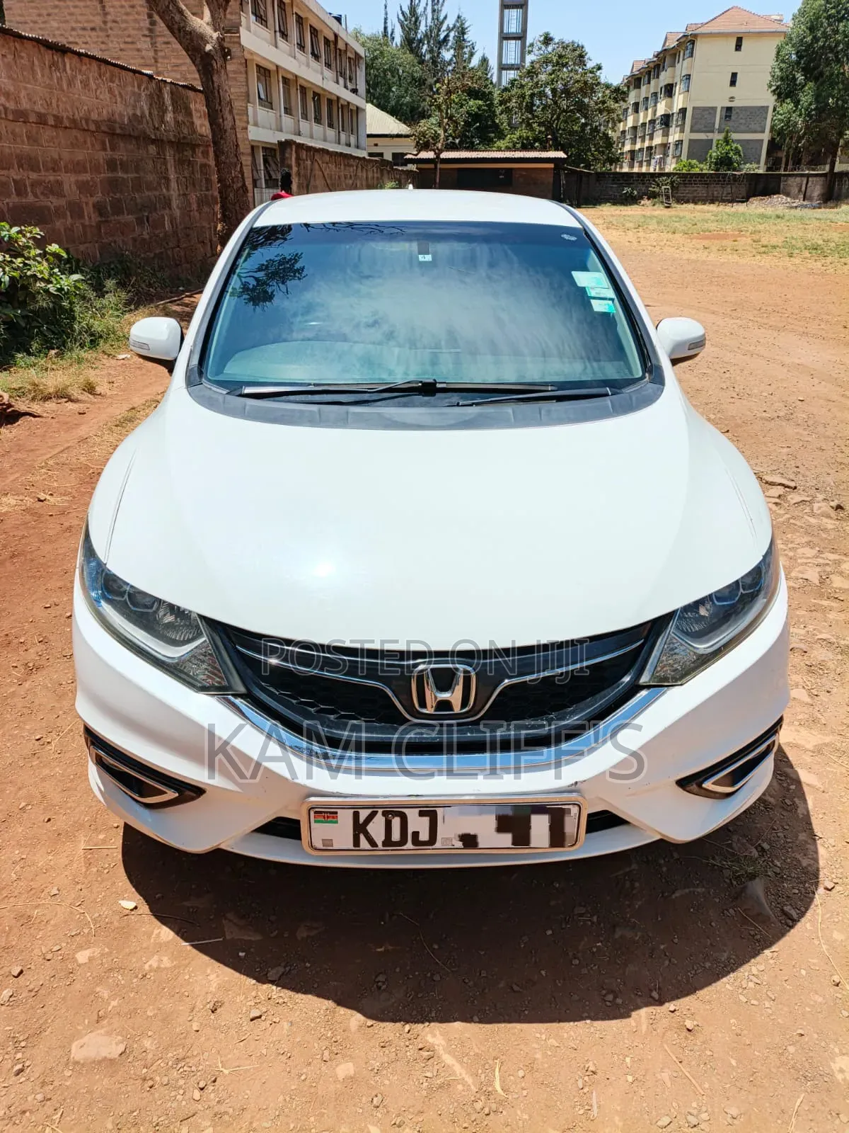Honda Jade 2015 White