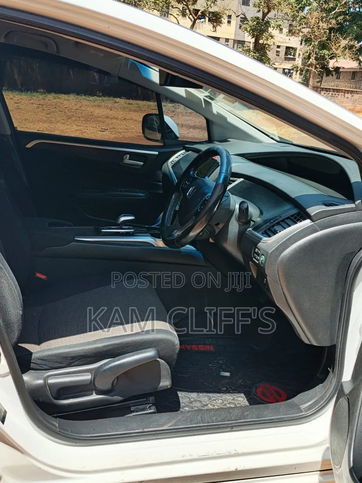 Honda Jade 2015 White