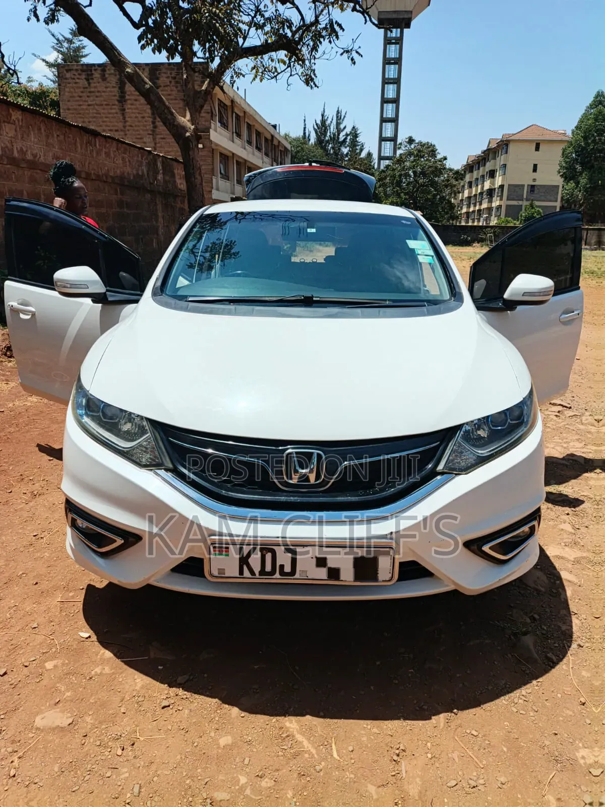 Honda Jade 2015 White