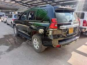Toyota Land Cruiser 2017 Black