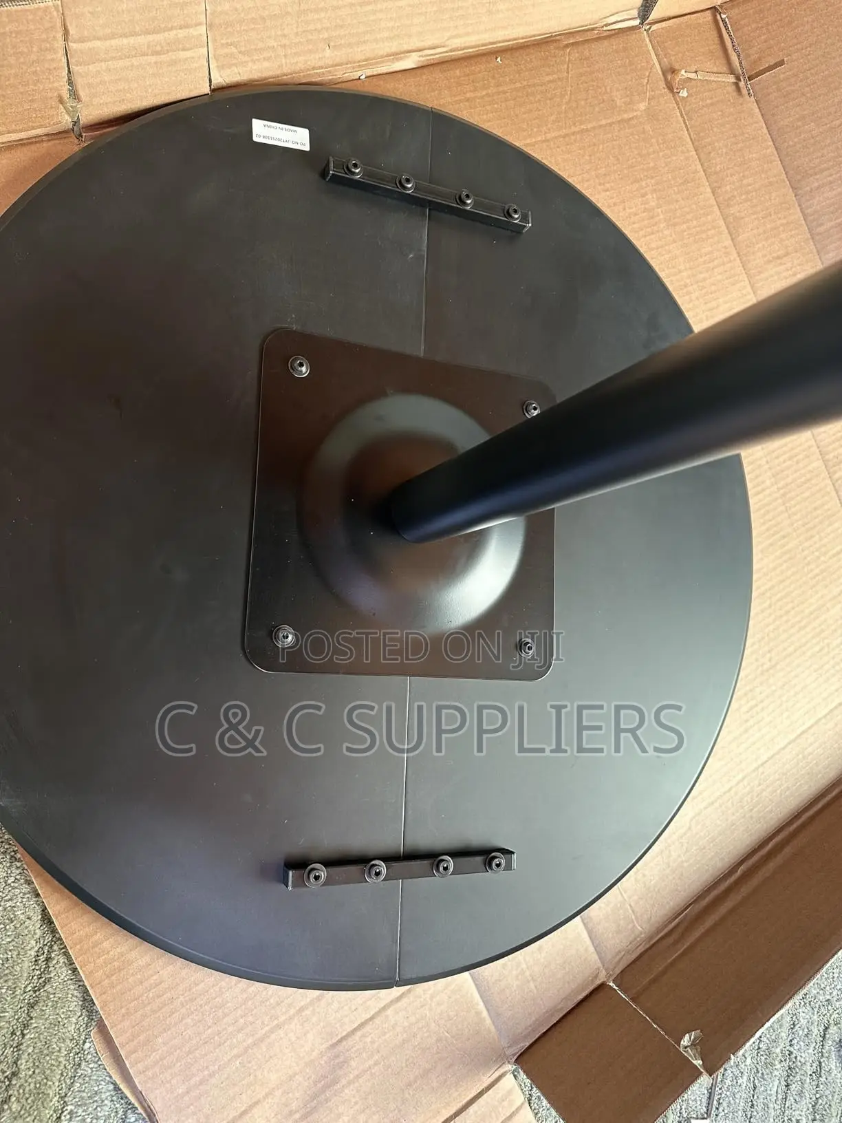 Tulip Base Marble Table