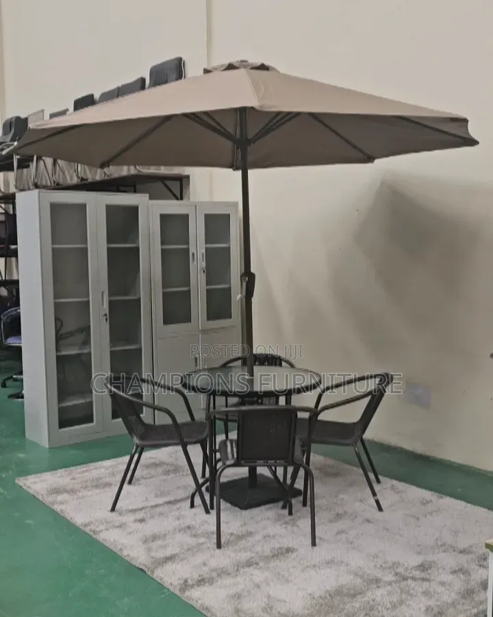 5-Piece Rattan Set With Umbrella